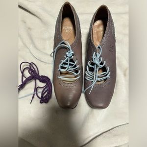 John fluevog size 6 like new